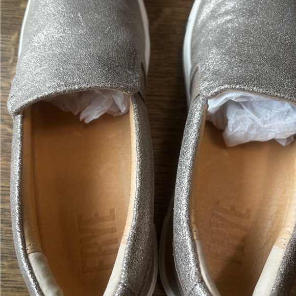 Frye Ivy Slip On Sneakers Pewter Metallic Women’s 9 Box - Picture 5 of 9